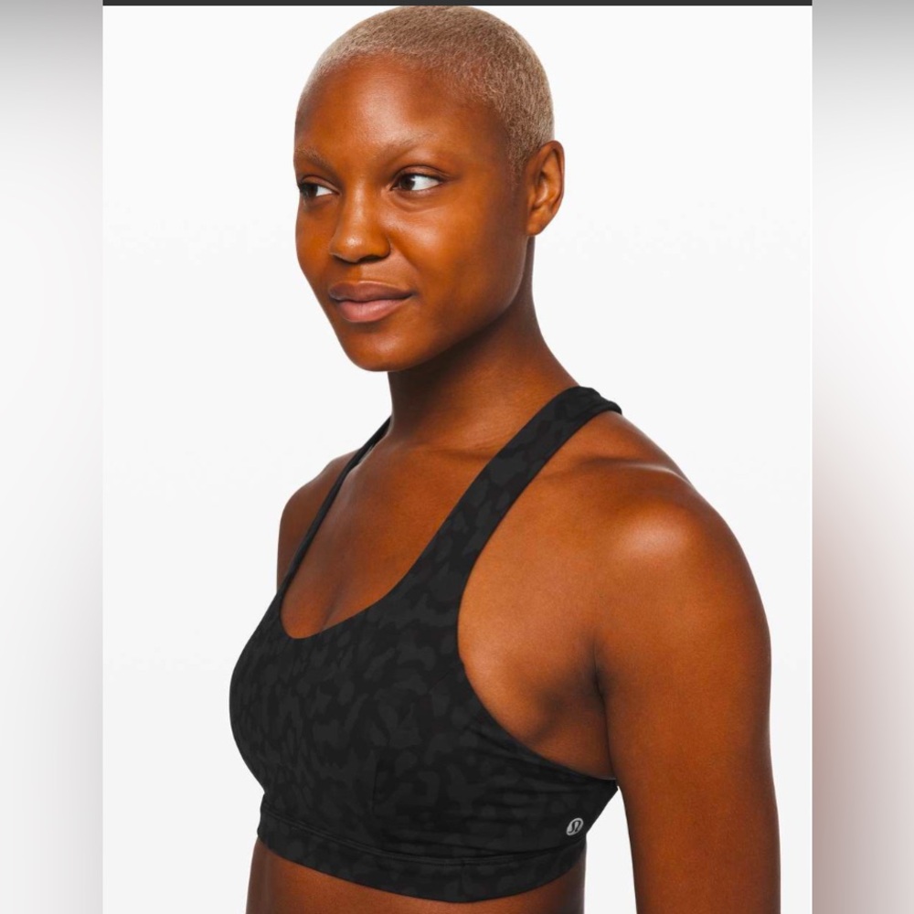 Lululemon Free to be Serene Bra